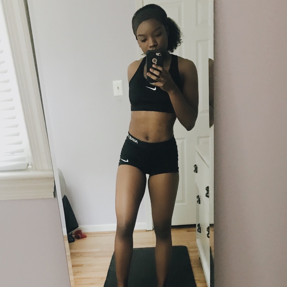 Meet your Posher, Shakira